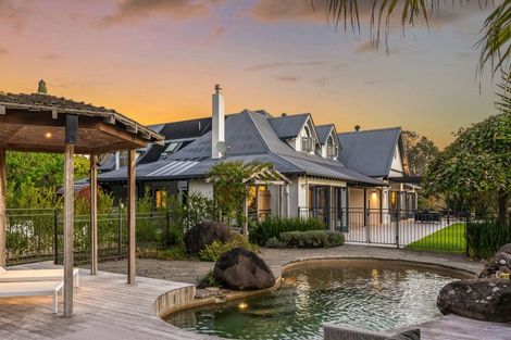 Photo of property in 6 Emily Lane, Greenhithe, Auckland, 0632