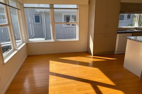 Photo of property in 14 Raeben Avenue, Hillcrest, Auckland, 0627