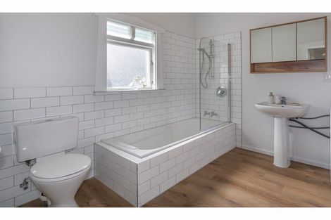 Photo of property in 7 Clouston Street, Saint Martins, Christchurch, 8022