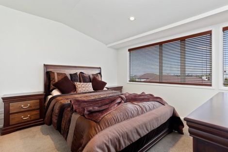 Photo of property in 9 Corsica Way, Karaka, Papakura, 2113