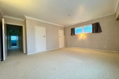 Photo of property in 18 Tomlinson Street, Hillpark, Auckland, 2102