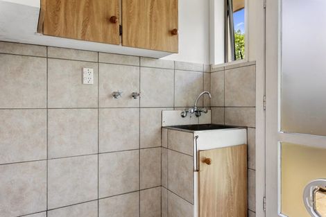 Photo of property in 2/12 Oxley Avenue, St Albans, Christchurch, 8014