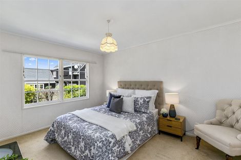 Photo of property in 32 Simla Crescent, Khandallah, Wellington, 6035