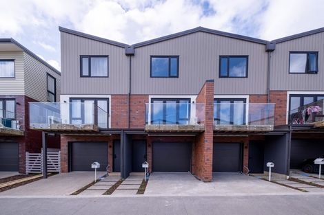 Photo of property in 14 Te Puketoka Lane, Mangere, 2022