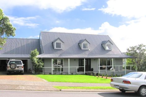 Photo of property in 25 Ngahere Views, Orewa, 0931