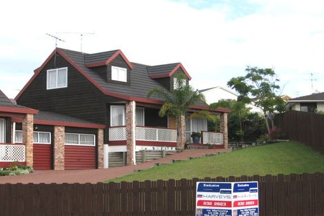 Photo of property in 1/62 Granville Drive, Massey, Auckland, 0614