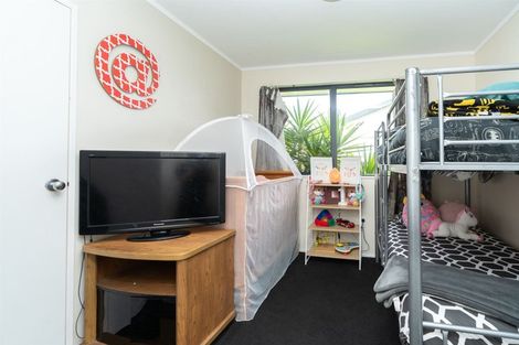 Photo of property in 27a Breckons Avenue, Nawton, Hamilton, 3200