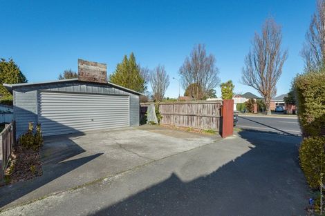 Photo of property in 102 Yaldhurst Road, Sockburn, Christchurch, 8042