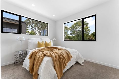 Photo of property in 31 Diana Drive, Glenfield, Auckland, 0627
