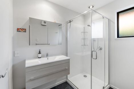 Photo of property in 83 Hawthornden Road, Avonhead, Christchurch, 8042