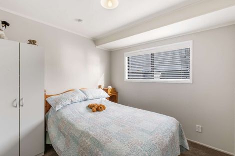 Photo of property in 21 Riverside Drive, Waiuku, 2123