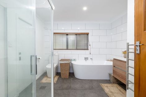 Photo of property in 7 Point Bush Road, Waimate, 7924