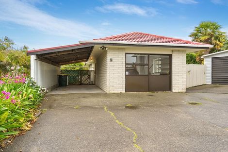 Photo of property in 9 Elliot Street, Howick, Auckland, 2014