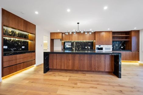 Photo of property in 5f Glendhu Road, Bayview, Auckland, 0629