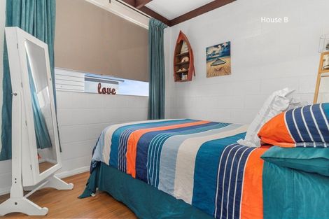 Photo of property in 225a Pukehina Parade, Pukehina, 3189