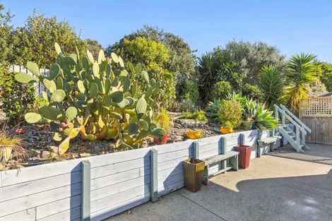 Photo of property in 27 Villa Grove, Paraparaumu, 5032