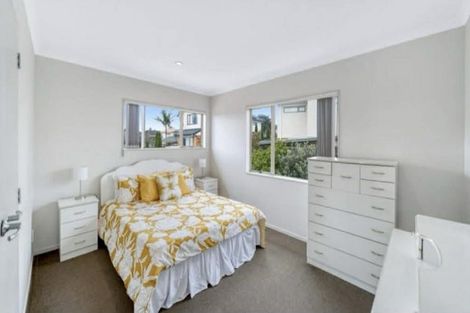 Photo of property in 44a Crossandra Drive, Mangere, Auckland, 2022