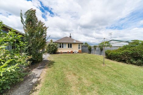 Photo of property in 3 Montrose Place, Takaro, Palmerston North, 4412