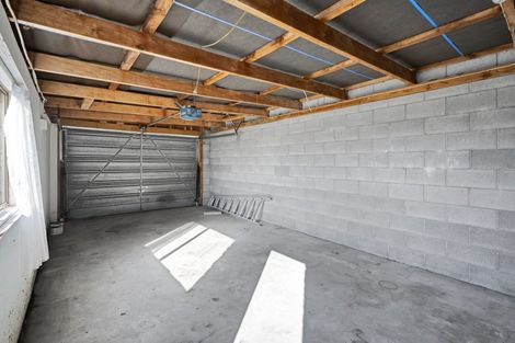 Photo of property in 2/43 Mangorei Road, Strandon, New Plymouth, 4312
