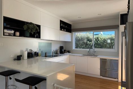 Photo of property in 21 Raumati Terrace, Khandallah, Wellington, 6035