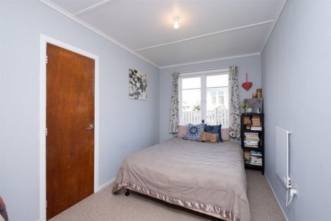 Photo of property in 100 Hathaway Street, Stratford, 4332