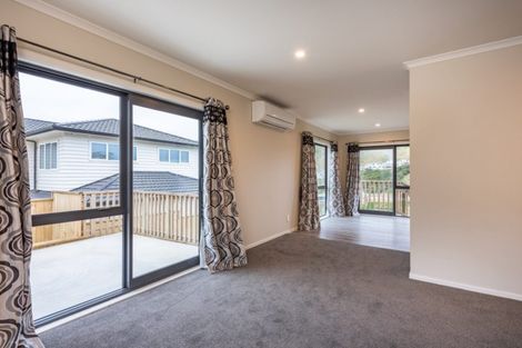 Photo of property in 40 Melksham Drive, Churton Park, Wellington, 6037