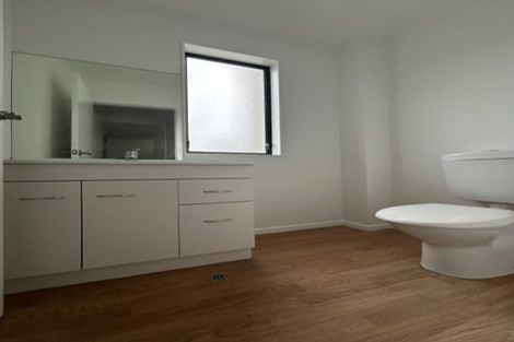 Photo of property in 3 Mitika Way, Strathmore Park, Wellington, 6022