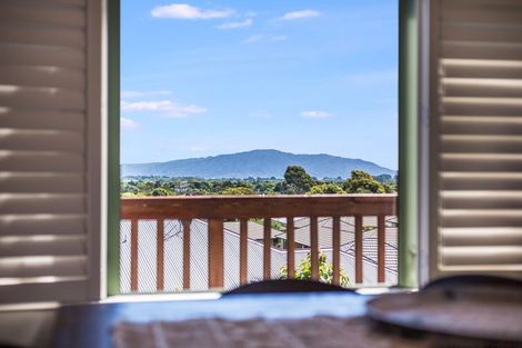 Photo of property in 56 Kakariki Grove, Waikanae, 5036