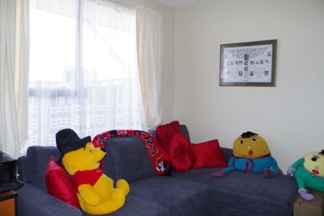 Photo of property in 14 Resolution Place, Bryndwr, Christchurch, 8053