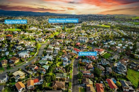 Photo of property in 8 Petrel Place, Massey, Auckland, 0614