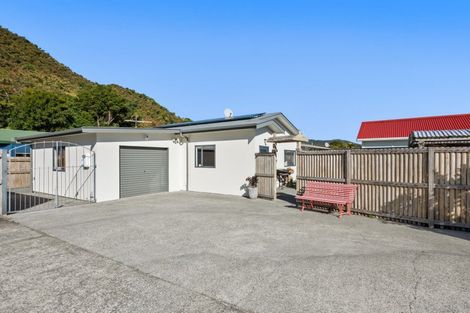 Photo of property in 2/402 Cambridge Terrace, Naenae, Lower Hutt, 5011