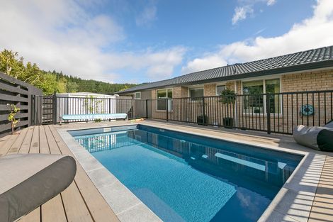 Photo of property in 23 Applemoors Way, Riverhead, 0820