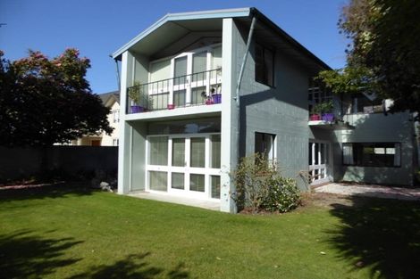 Photo of property in 28 Glandovey Road, Fendalton, Christchurch, 8052