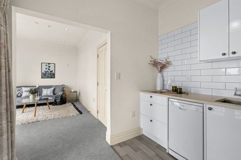 Photo of property in 201 Marine Parade, Napier South, Napier, 4110