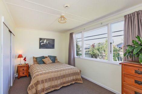 Photo of property in 15 Golding Road, Taradale, Napier, 4112