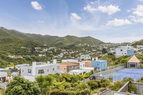 Photo of property in 17 Saddleback Grove, Karori, Wellington, 6012