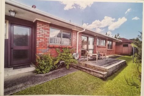 Photo of property in 2/54 Sunderlands Road, Half Moon Bay, Auckland, 2012