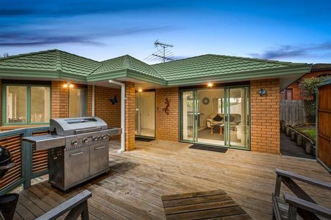 Photo of property in 23 San Vito Place, Henderson, Auckland, 0612