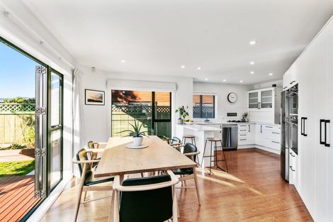 Photo of property in 17 Hinau Street, Woburn, Lower Hutt, 5010