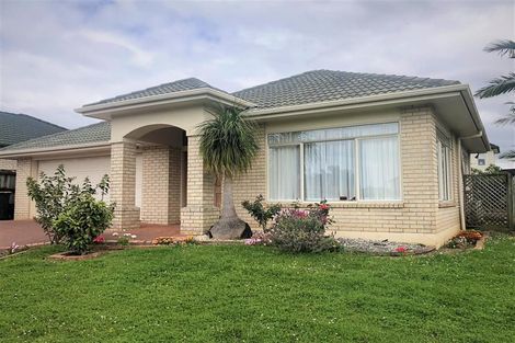 Photo of property in 14 Heyington Way, East Tamaki Heights, Auckland, 2016