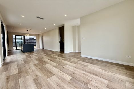 Photo of property in 138 Vintry Drive, Kumeu, 0810