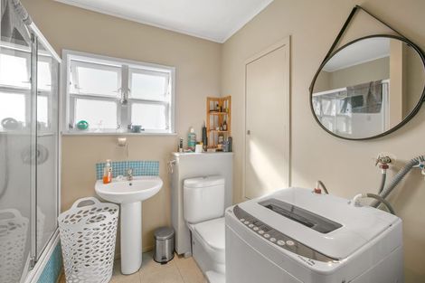 Photo of property in 4/184 Powderham Street, New Plymouth, 4310