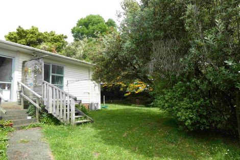 Photo of property in 16 Pomaria Road, Henderson, Auckland, 0610
