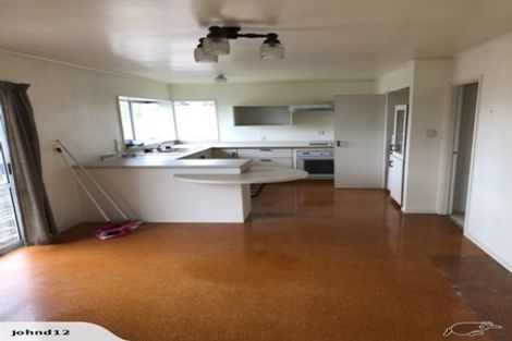 Photo of property in 23 Athena Drive, Totara Vale, Auckland, 0629