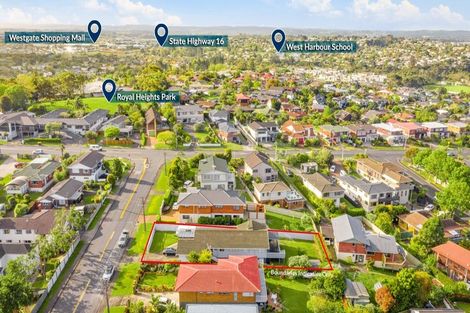 Photo of property in 6 Colwill Road, Massey, Auckland, 0614