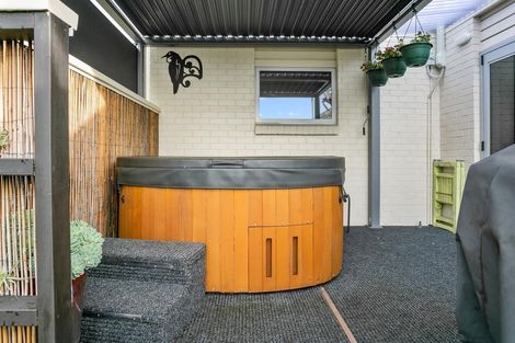 Photo of property in 8 Campbell Street, Leamington, Cambridge, 3432