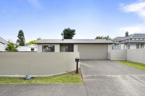 Photo of property in 2a Wellington Street, Feilding, 4702