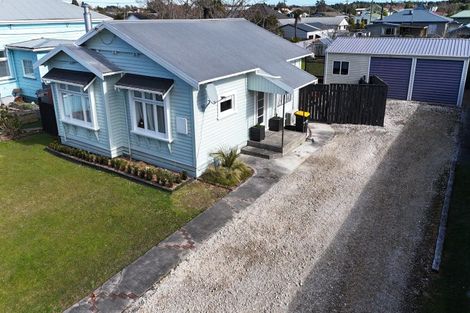 Photo of property in 102 Peel Street, Westport, 7825