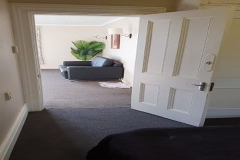 Photo of property in 11 Vogel Street, Mount Victoria, Wellington, 6011