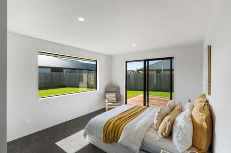 Photo of property in 52 Burnham School Road, Rolleston, 7614